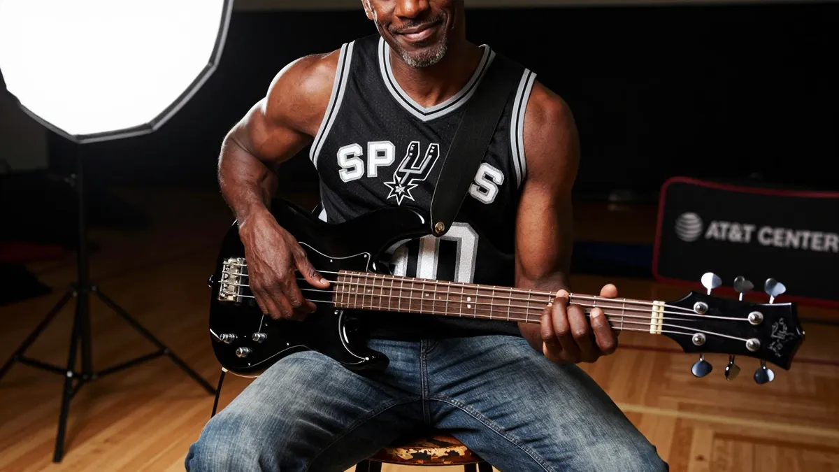 San Antonio Spurs legend David Robinson's musical talents go beyond singing