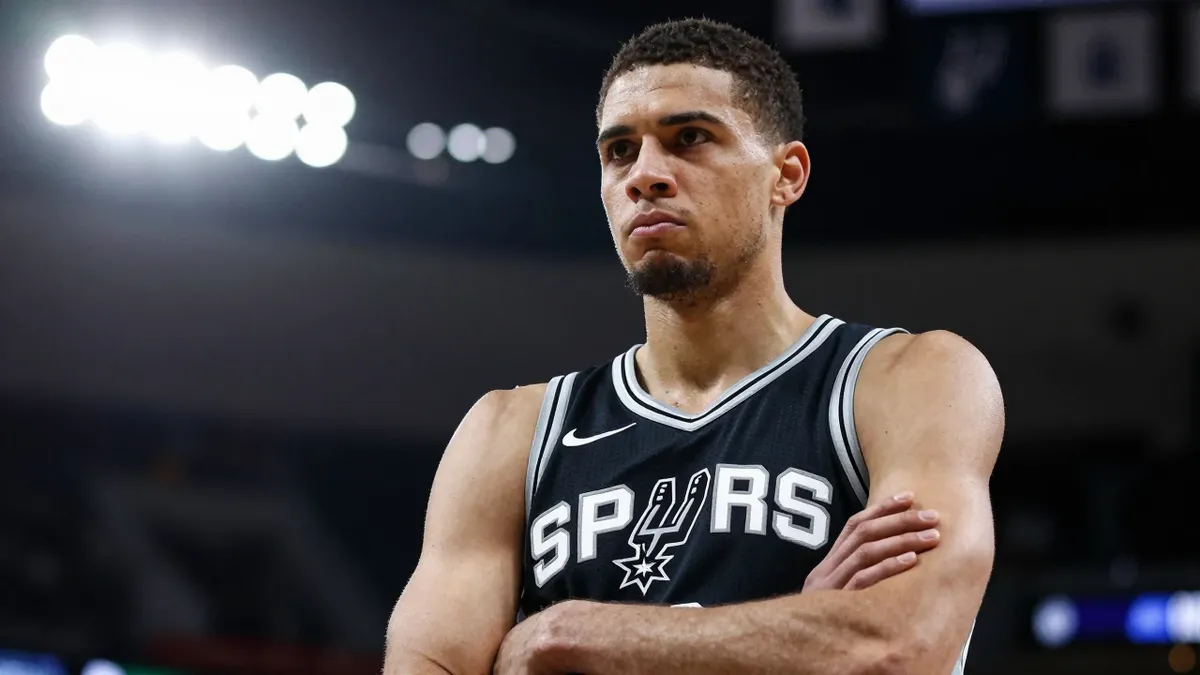 San Antonio Spurs fans weigh in as NBA fines Clippers $30M, strips 5 first-round picks, and penalizes Kawhi Leonard amid...