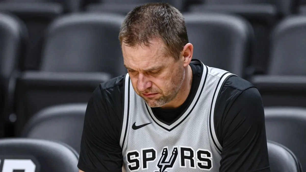 The San Antonio Spurs community is mourning the loss of basketball legend Don Nelson, who passed away at 86 after...